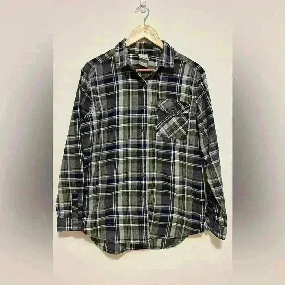 The North Face women’s flannel , sz small